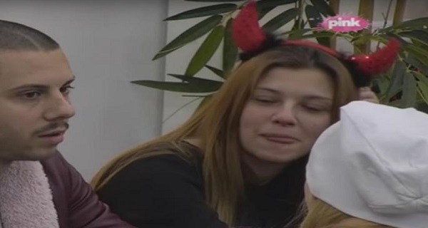 SADA SAM TOTALNO RAVNODUŠNA PREMA TEBI: Sasula u lice i time ga načisto SLOMILA! U njemu BOL (VIDEO)