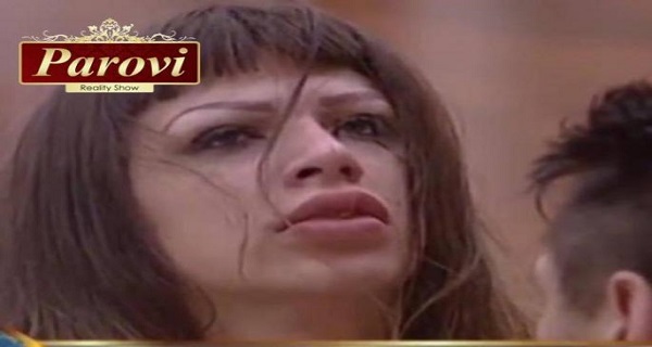 SNIMAK NAKON DISKVALIFIKACIJE! MIljana stoji na vratima vile, ali šta je ovo? DETALJ svima promakao