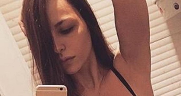 BRADAVICA KIDA! Ružica Veljković opalila selfi od kog će VAS da opali toplotni udar usred zime! (FOTO)