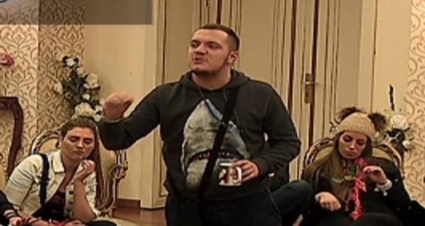 GASTTOZZ BESAN NA PAROVE: Zaboli biste čoveku nož u leđa čim se okrene!