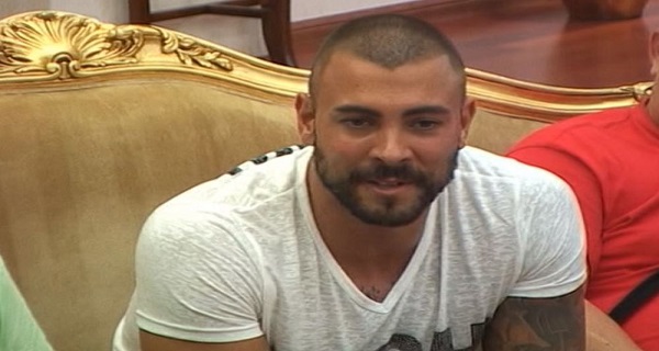 MALI JE OVO GRAD: Uroš Ćertić se vratio u Parove, pa opleo po Nikoli Lakiću!