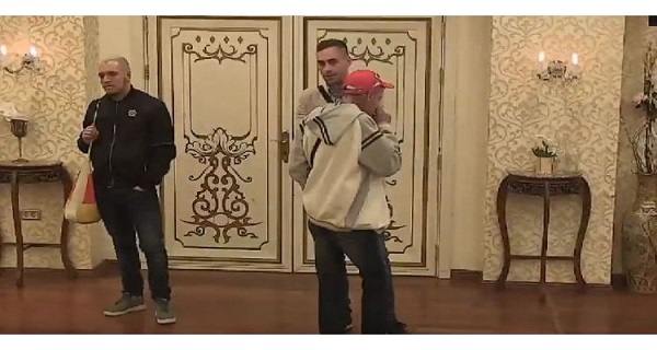 NACIJA SE PODIGLA: Veliki broj gledalaca plakalo i molilo Gasttozza da ostane u vili!