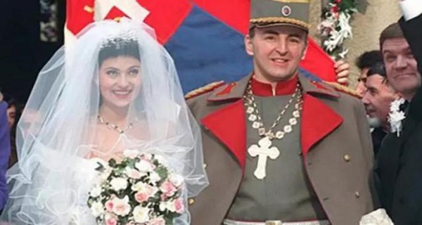 SLIKE KOJE NIKO NIJE VIDEO DO SADA: Isplivale privatne fotografije sa Cecine i Arkanove svadbe!