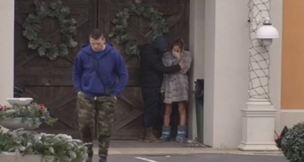 SLOBA NAČIŠTO POLUDEO! Luna histerisala, urlala, udarala u vrata ZELI NAPOLJE