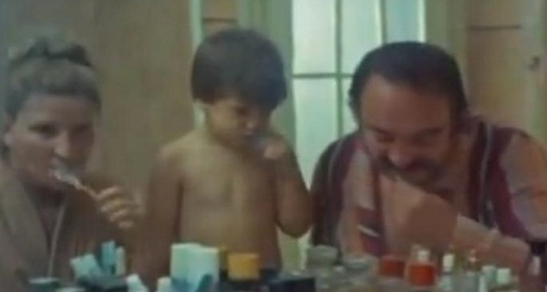 NIKADA GA NE BISTE PREPOZNALI: Tadija, najmlađi sin Bate Stojkovića iz “Varljivog leta ‘68“, danas izgleda OVAKO (FOTO)