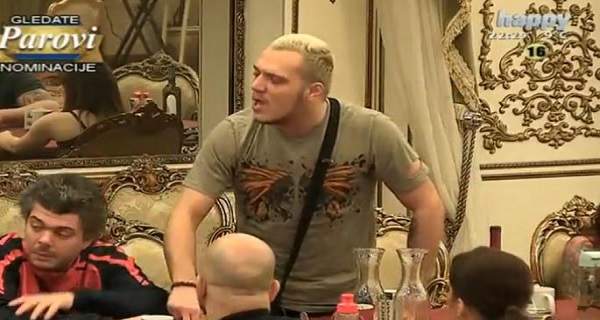 GASTTOZZ PIJAN – PLAČE KAO NIKAD, OBEZBEĐENJE GA IZVELO: Epilog sukoba sa Spahom! Sve zbog Naide (VIDEO)