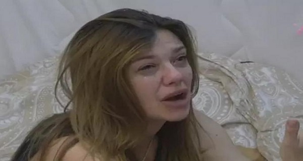 NAPUSTILA ZADRUGARE U SUZAMA! Bol uništIla Kiju Kockar! Posle Slobine IZDAJE vanredno stanje…