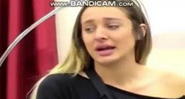 CELA KUĆA PONIŽAVA LUNU: “Mr’š g*vno, mr’š”! Slobina reakcija – HIT! “Izdao si me” – usledili BES I SVAĐE