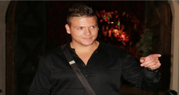 POMIRILI SE: Sloba odlučio da ZAKOPA ratne SEKIRE i pomiri se sa njom, a uradio je to SPEKTAKULARNO! (FOTO)