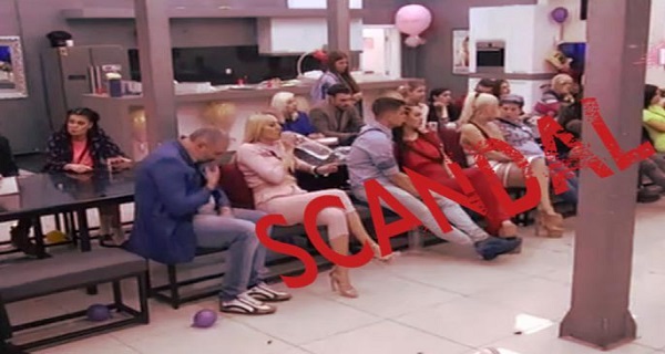 MISLILI DA ĆE PROĆI NEZAPAŽENO! Zadrugarka mu stavila PAPIRIĆ U DŽEP! Tajna poruka, sve OTKRIVENO!
