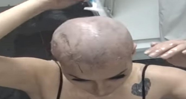JUTRO POSLE BRIJANJA GLAVE: Evo šta sada radi Zerina Hećo, dok David NASKAČE na Anu (VIDEO)