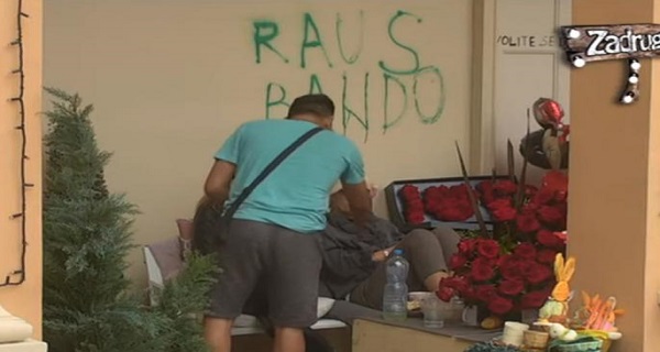 NABIĆU TI KAMERU U GLAVU! UDARIĆU TE STOLICOM! Žestoko u Zadruzi, žena nasrnula na muškarca!