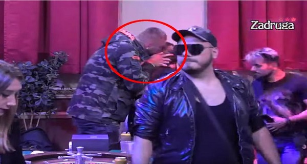 AUU! ŠTA TO RADIŠ KUME?! Janjuš i TRUDNA Miljana se LJUBE? ŠOOK!! Šta će mu Zola reći?!