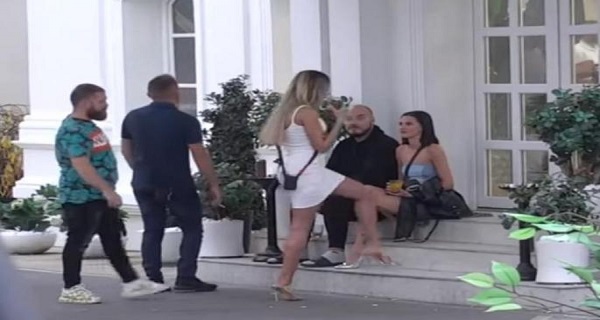 BLJAAAK! “NE NOSIŠ GAĆICE, ZNOJI TI SE MAČKICA!” – ŽESTOKO zaratile zbog zadrugara, pa iznele i OVAJ PRLJAVI DETALJ