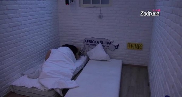 DRAGANA NIJE IZDRŽALA: Dohvatila se sa Tomovićem, izolacija PRŠTALA od strasti! (VIDEO)