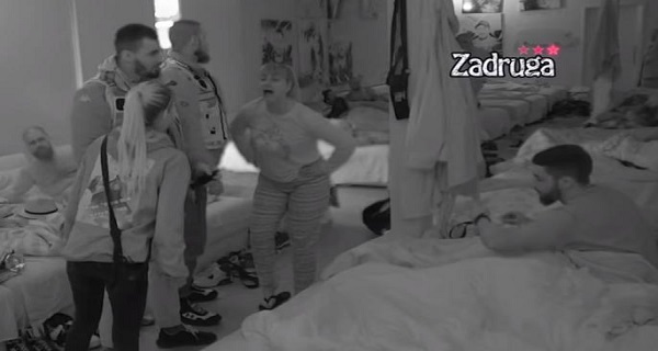 INTERVENISALO OBEZBEĐENJE – HAOS PRED ZORU: Zadrugarke ZARATILE na krv i nož, digle celu kuću na noge!