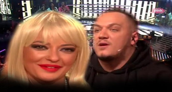 Gasttozz ODLEPIO za Pešićevom – JEDVA ČEKA da se UPOZNAJU NAPOLJU ” Preslatka si i prezgodna” (VIDEO)