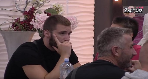 Mensur doživeo HAOS u glavi zbog Mine, IZNERVIRALA se zbog OVOGA, a onda joj je on brutalno odbrusio!