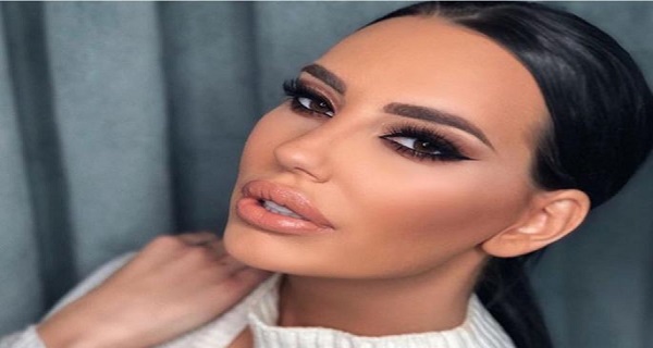 BUJNE GRUDI U PRVOM PLANU – Katarina Grujić VRELOM fotkom RASPAMETILA muški rod! (FOTO)