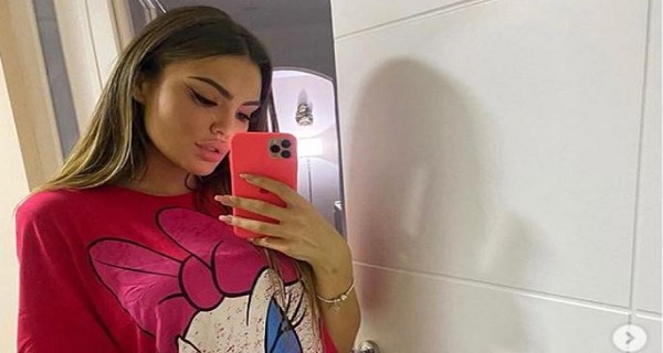 POKAZALA GRUDI: Bivša zadrugarka objavila s*ksi fotku, sad je jasno što se toliko dopala Mensuru (FOTO)