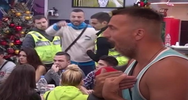 “SA 40 GODINA U ŠIMANOVCIMA!” ISPLIVAO VIDEO! Kamera snimila ŽESTOKO PREPUCAVANJE Filipa i Tomovića