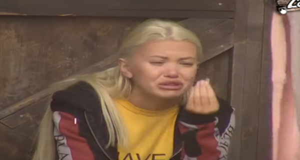 PSIHIČKI RAZORENA! Sanja Stanković se RASPALA nakon haosa za crnim stolom: “Mene svi napadaju…” (VIDEO)
