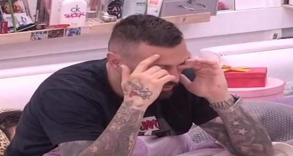 “NEVASPITANI KLOŠAR, ULIČAR!” Bivša zadrugarka SUROVO ISPONIŽAVALA Ša zbog JAVNE PREVARE svoje supruge