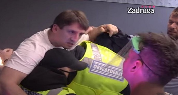 “DA MU OPALIM ŠAMARČINU! PREVRNUO BIH GA!” Kristijan bi PRETUKAO ovog zadrugara: Opisao šta bi mu RADIO