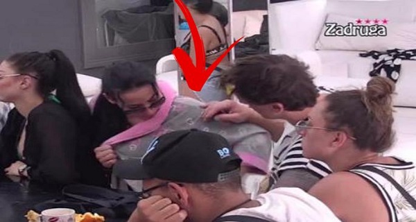 UHVATILA KAMERA – Kristijan Kristinu DODIRIVAO tokom emisije, pa joj pružio UŽITAK za pamćenje (VIDEO)
