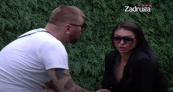 “MOLIM TE, DAJ DA OVO ZAVRŠIMO! OSTAVI ME NA MIRU!” Maja i Janjuš se osamili, pa on pokušao da RASKINE