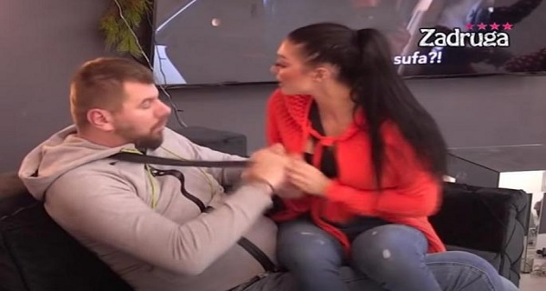POPELI SE NA KROV! “NE KIDAJ MI KRASTE!” Maja i Janjuš na IVICI RAZUMA: “Pola para ide na LEČENJE!”