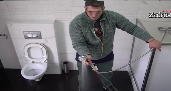 CEO ŽIVOT SI PROVEO PORED KLOZETSKE ŠOLJE! Kristijan u okršaju sa zadrugarima, njene reči su ga zabolele