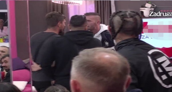 ZALETEO SE NA NJEGA I UNEO MU SE U FACU: Opsovao mu majku, pa nastao KARAMBOL – zadrugari ih RAZDVAJALI