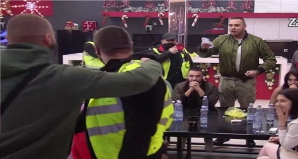 PREKINUT PROGRAM ZBOG TUČE! Cara i Mensura OPKOLILO OBEZBEĐENJE – GAĐALI jedno drugo čime su stigli