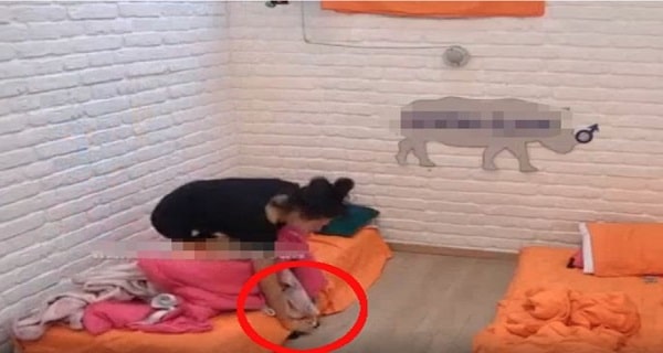 KRVAVI ULOŽAK, PRLJAVE GAĆE! Nikad GADNIJI potez Maje Marinković – pokupila sa poda, pa navukla na sebe