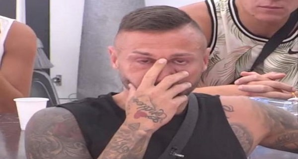 “JA NE ZNAM KAKO DA POBEGNEM OD NJE!” Nenad Aleksić Ša u ŽESTOKOJ DRAMI! Hoće da se OTARASI Tare