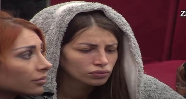 “DA LI MOŽEŠ JOŠ VIŠE DA SE PONIZIŠ I OSRAMOTIŠ?” Dalili poslata poruka OD NAJBLIŽIH – KARAMBOL!