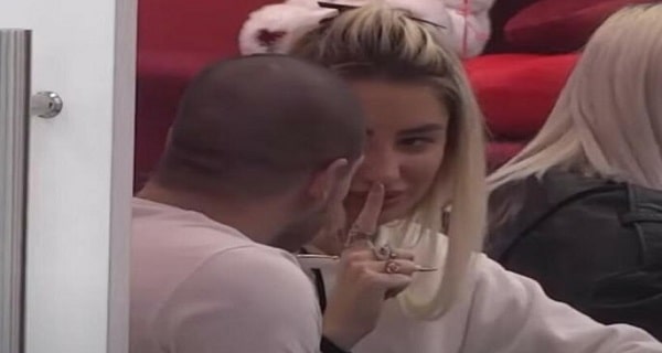 KOMEDIJA – Dalila i Car na jednom, a Dejan i Aleks na drugom kraju sobe! PREPUSTILI SE STRASTIMA (VIDEO)