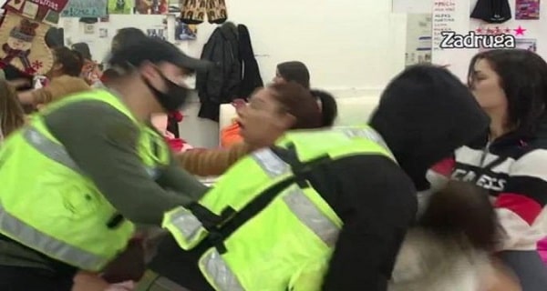 KOLAPS U SPAVAĆOJ SOBI! OBEZBEĐENJE ULETELO! Brutalan sukob, zadrugari poskakali da prekinu okršaj