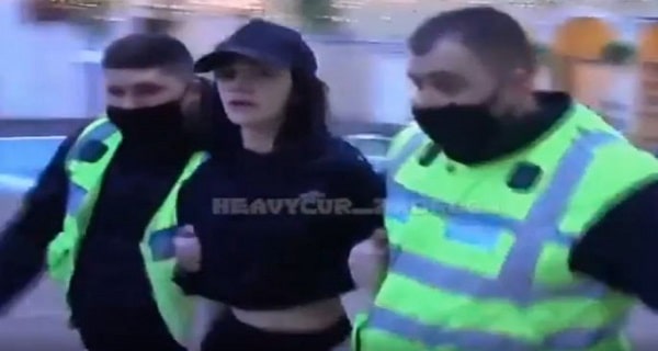 POKUŠALA DA PRESEČE VENE, GOTOVO JE: Tara Simov hitno odvedena na kapiju – NAPOLJE iz rijalitija!