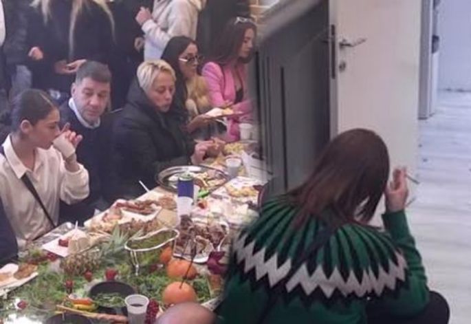 ISPOLIVALA MAJKU, ŽELELA DISKVALIFIKACIJU, a sad POBEGLA! Miljana Kulić NAPUSTILA proslavu slave, evo GDE JE