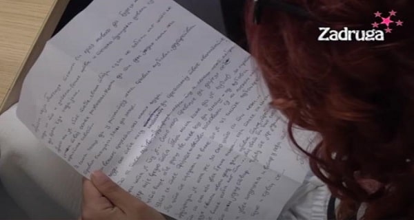 “ČUVAJ SE!” U “Zadrugu” stiglo pismo SPOLJA: Takmičarku ‘SRUŠILE’ informacije koje je saznala! (VIDEO)