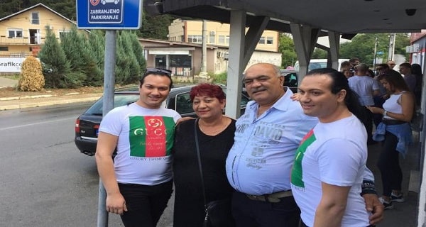 “VODILA SAM IH KOD LEKARA, ONI SU ROĐENI TAKVI” Majka otkrila o detinjstvu blizanaca: Ne daj Bože da ih GURAM U KOLICIMA!