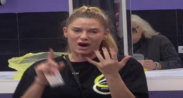 “TUKAO SI ME, MALTRETIRAO, OSTALA SAM BEZ KROVA NAD GLAVOM!” Ana RASKRINKALA Zvezdana, doživela NERVNI SLOM
