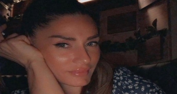 ANA ĆURĆIĆ U TANGAMA ZAPALILA DRUŠTVENE MREŽE! Zadrugarka zaboravila na kamere, POČASTILA SVE krupnim kadrom