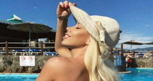 IMA DVA IMENA Ova atraktivna plavuša je ćerka poznate voditeljke, kažu da je mamina kopija: “Ne želim da me porede”