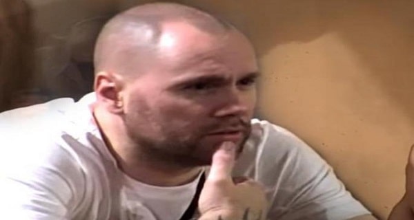 “ZVEZDANE, JESI LI OPRAO ZUBIĆE?!” Gledaoci zgroženi: Mrežama se deli Slavnićeva fotografija, ovaj detalj šokirao