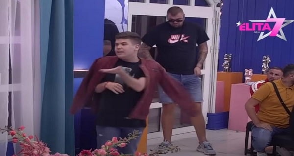 “PRE BIH GA STAVIO U BLENDER NEGO U TEBE!” Uroš brutalno spustio Janjuša! Povređen reagova na najgori način