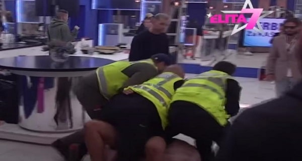 (VIDEO) Necenzurisani snimak kako se zadrugar SAMOPOVREDIO – obezbeđenje ga hitno izvodi iz rijalitija