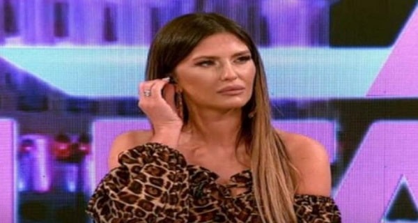 Zbog ovoga je Ana Radulović NARODU POSLALA PORUKU: Voditeljka Elite naišla na osude, pa odbrusila